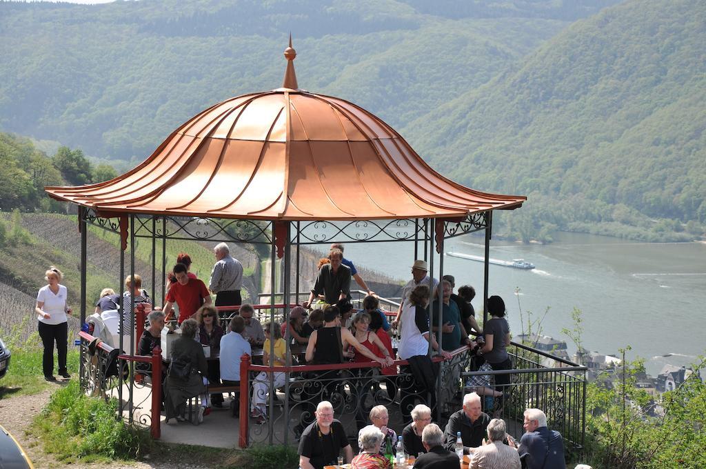 Hotel Gasthof Schuster Und Gaestehaus Рюдесхайм ам Рейн Екстериор снимка